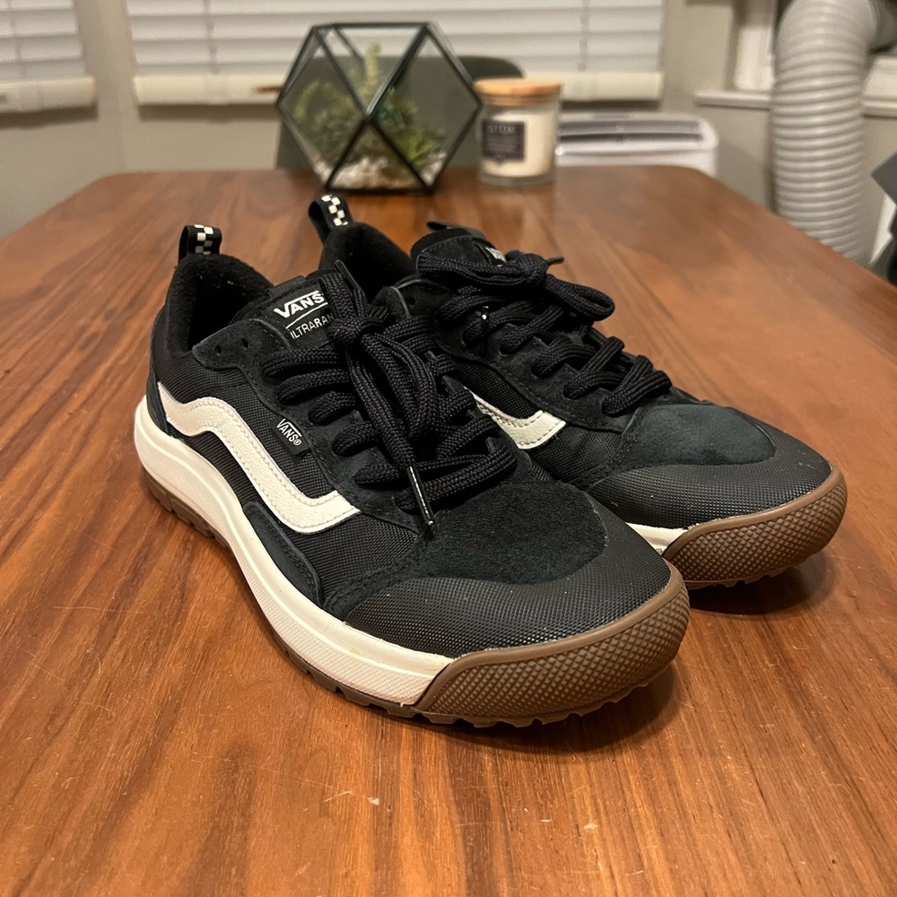 Vans MTE Black and White Men's Shoes